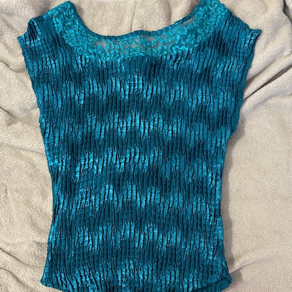 Elegant Teal Textured Women's Top - Picture 4 of 4